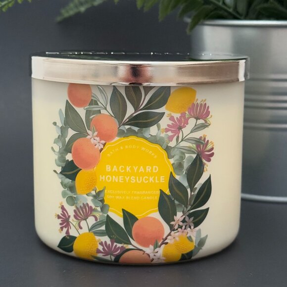 BBW Backyard Honeysuckle Bath & Body Works 3 Wick Candle - Picture 1 of 10
